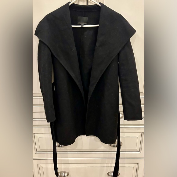 Banana republic women’s coat black wool polyester blend size small ￼ - Picture 2 of 5